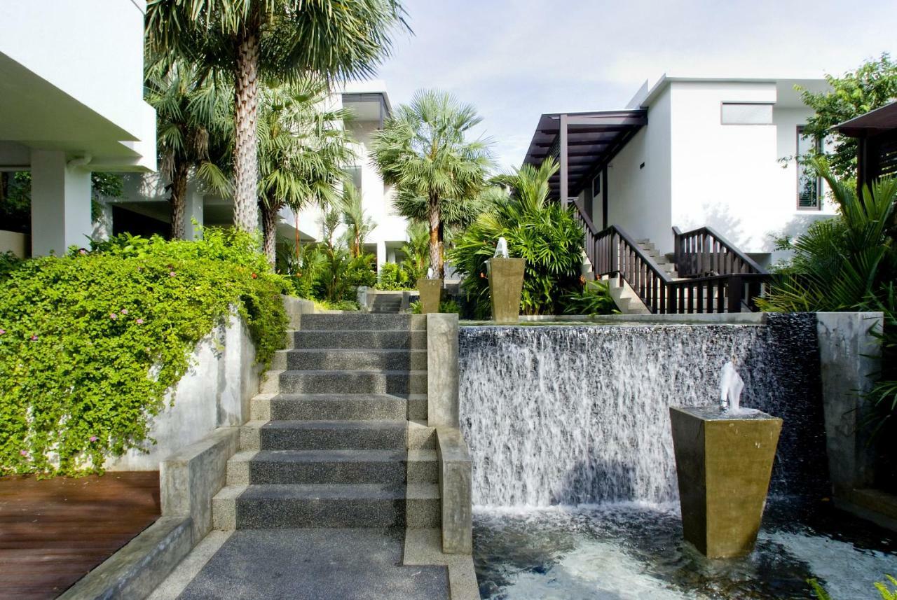 Wyndham Sea Pearl Resort, Phuket Patong Exterior foto The Village